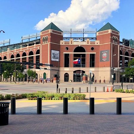 Family Friendly 2Bdrm-Walk To At&T/Cowboys Stadium Arlington Ngoại thất bức ảnh