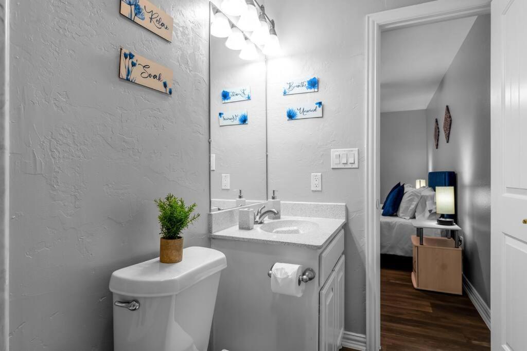 Family Friendly 2Bdrm-Walk To At&T/Cowboys Stadium Arlington Ngoại thất bức ảnh